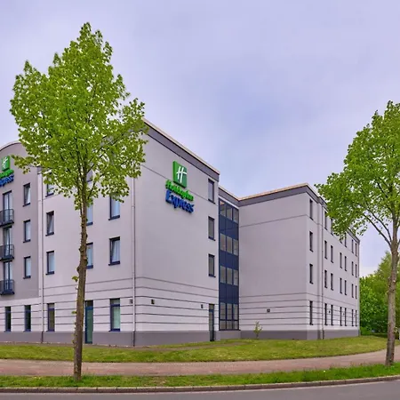 Express By Ihg Hotel 3*